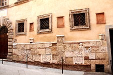 Palazzo Bucelli  Montepulciano - cretedisiena.com