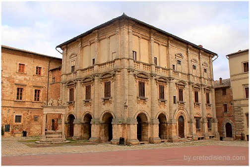 Palazzo Tarugi ( Piazza Grande ) Montepulciano 